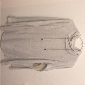 Women's oversized pullover with front pocket